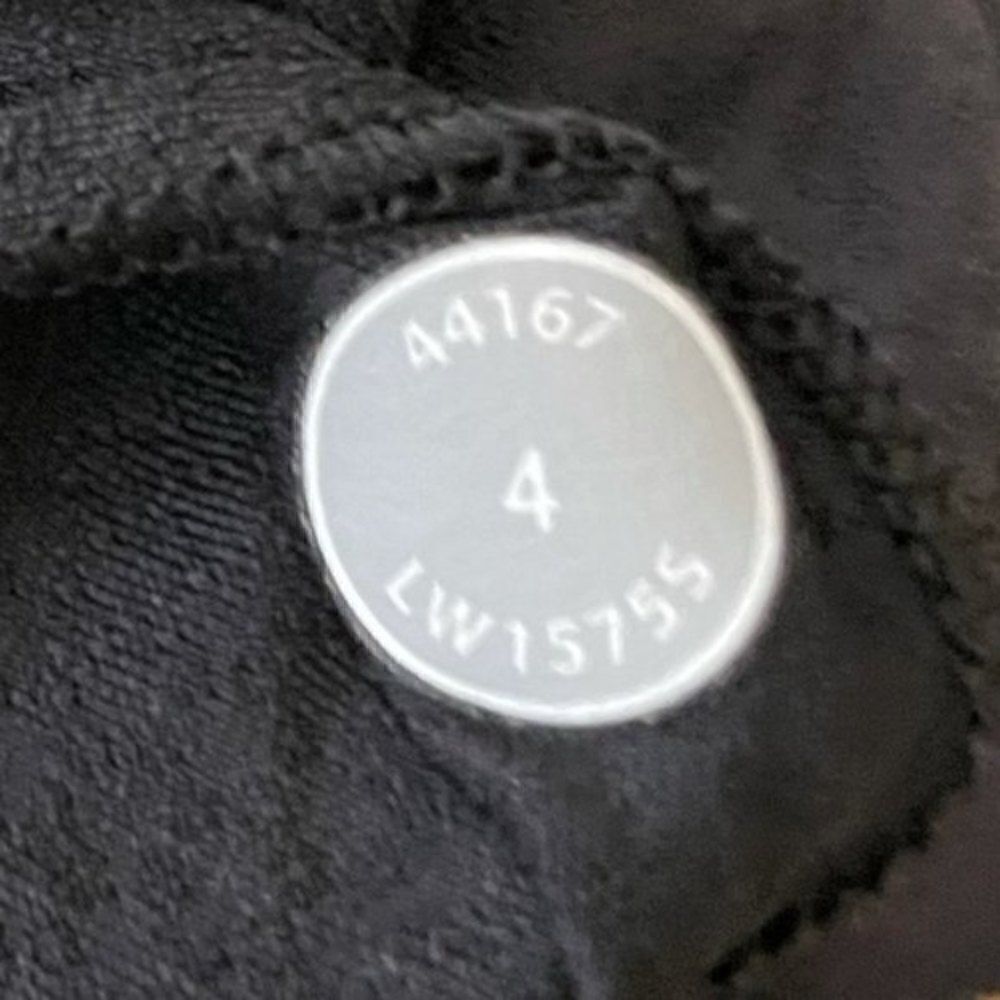 2 for $30 LULULEMON ATHLETICA No Limit Tank Black - Picture 6 of 7